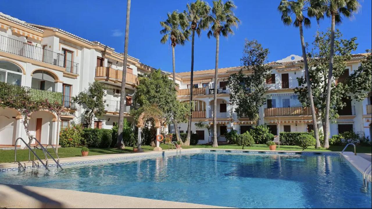 Lovely In Denia; El Patio Apartment *